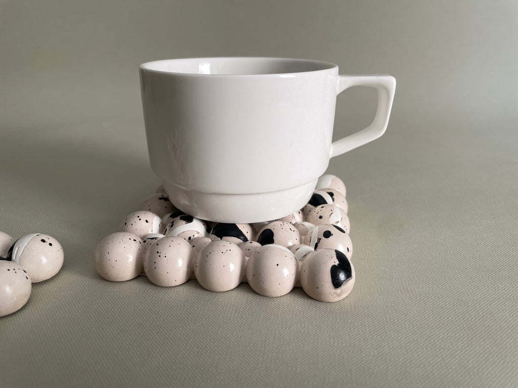 Bubbly coasters (beige) "Set of 4"