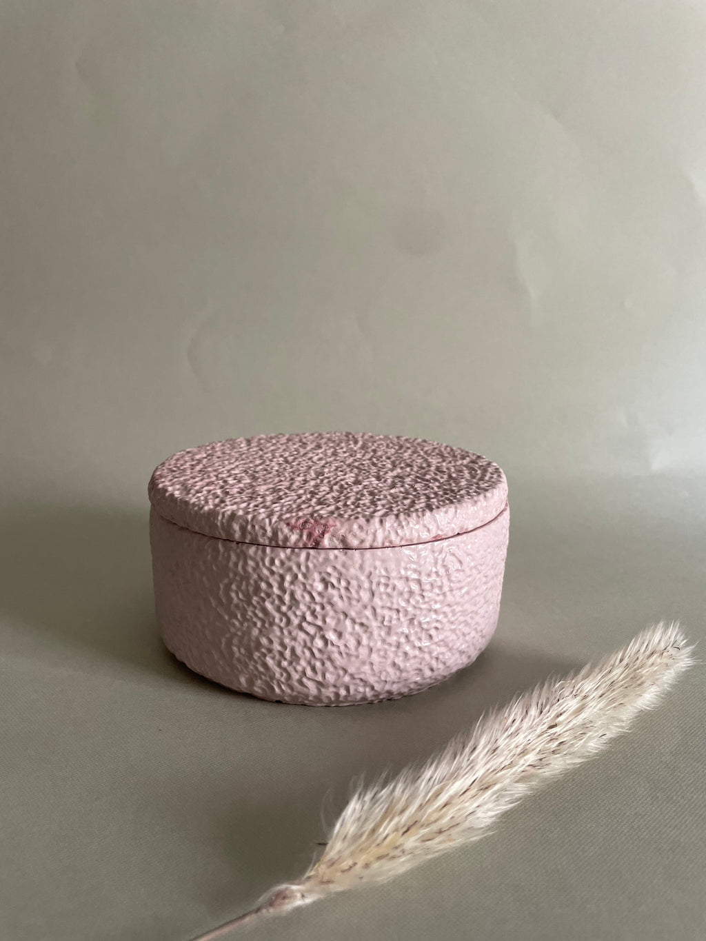 Textured pink wide Jar