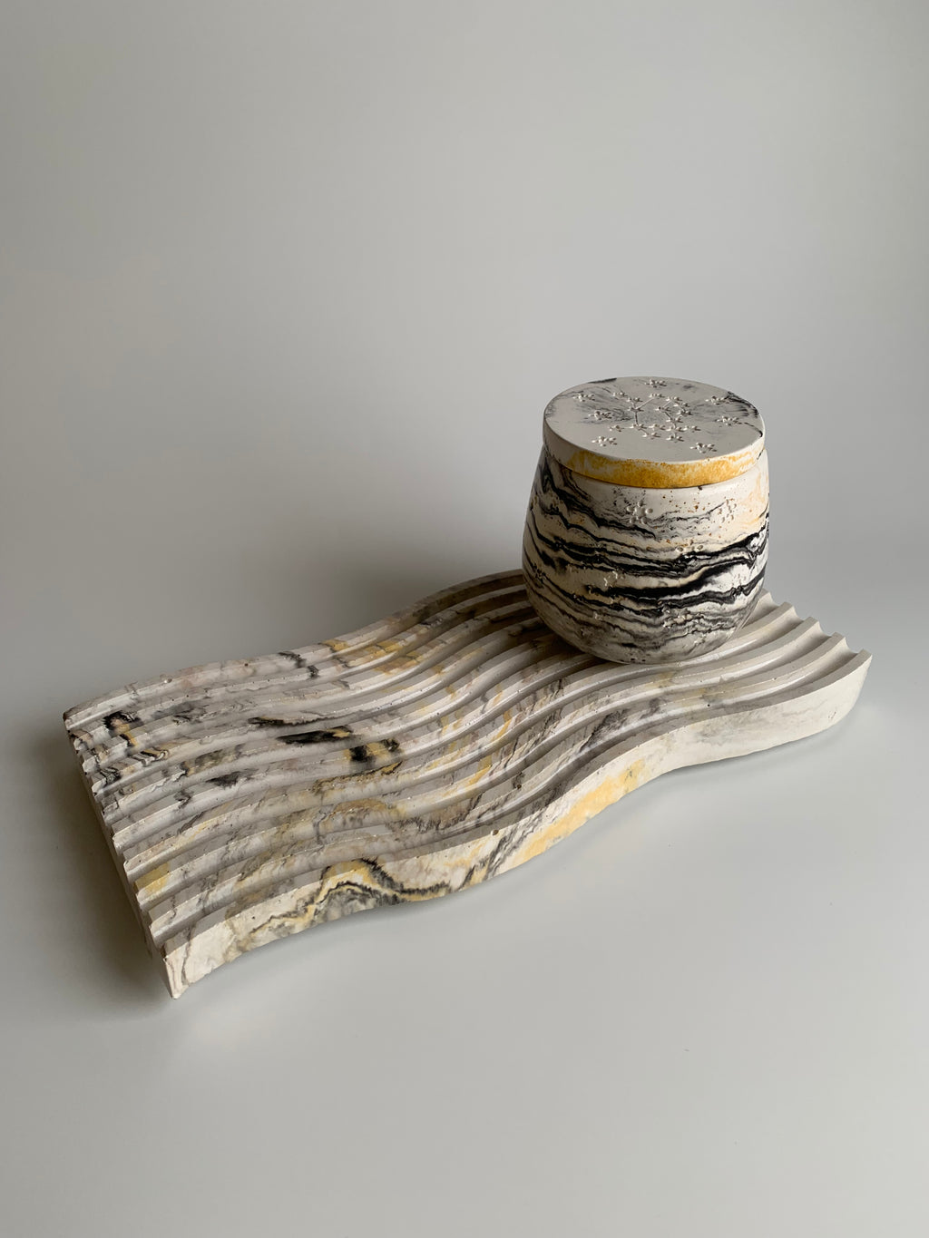 Vanity set | Black, white, & yellow marble