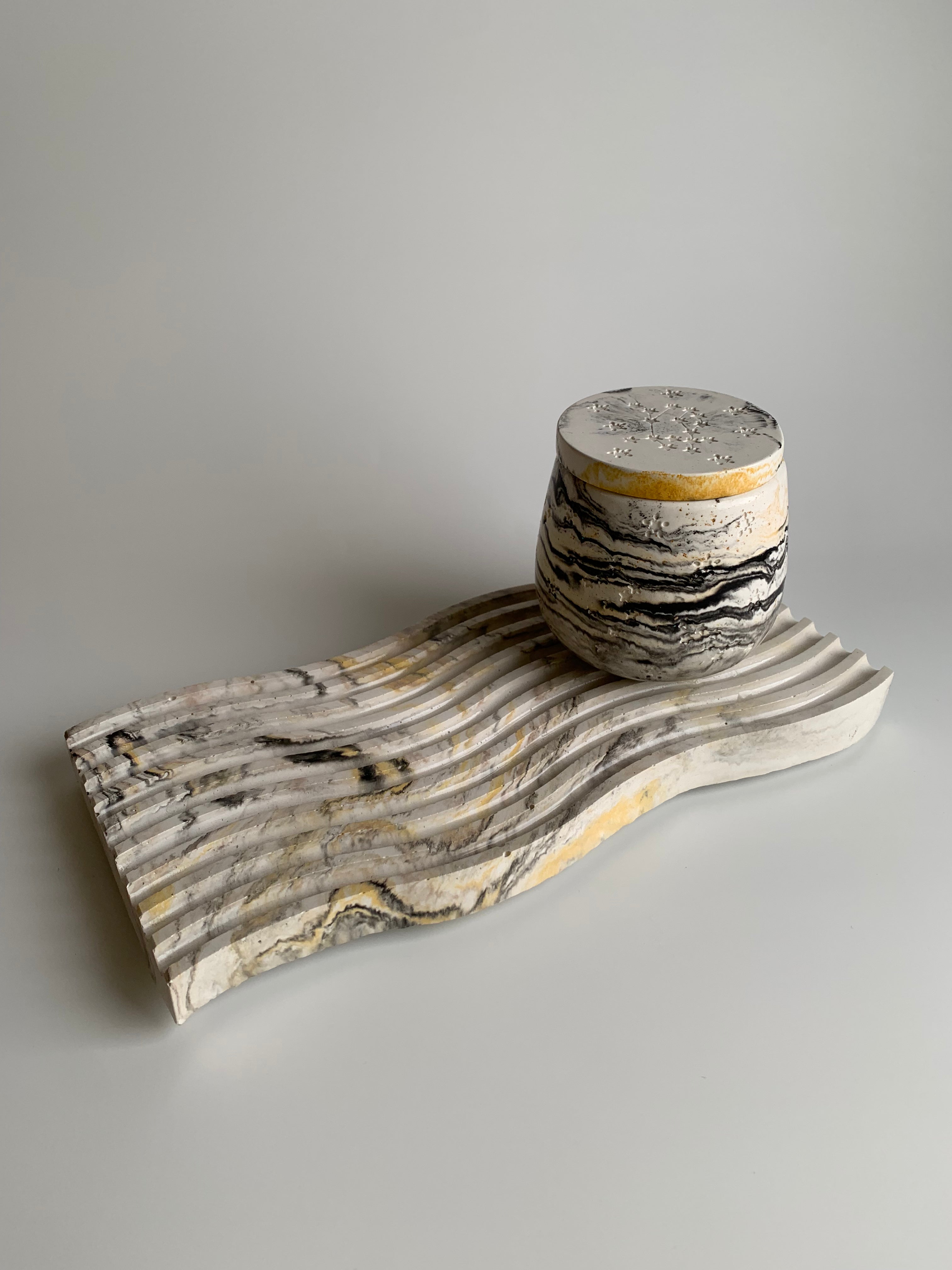 Vanity set | Black, white, & yellow marble