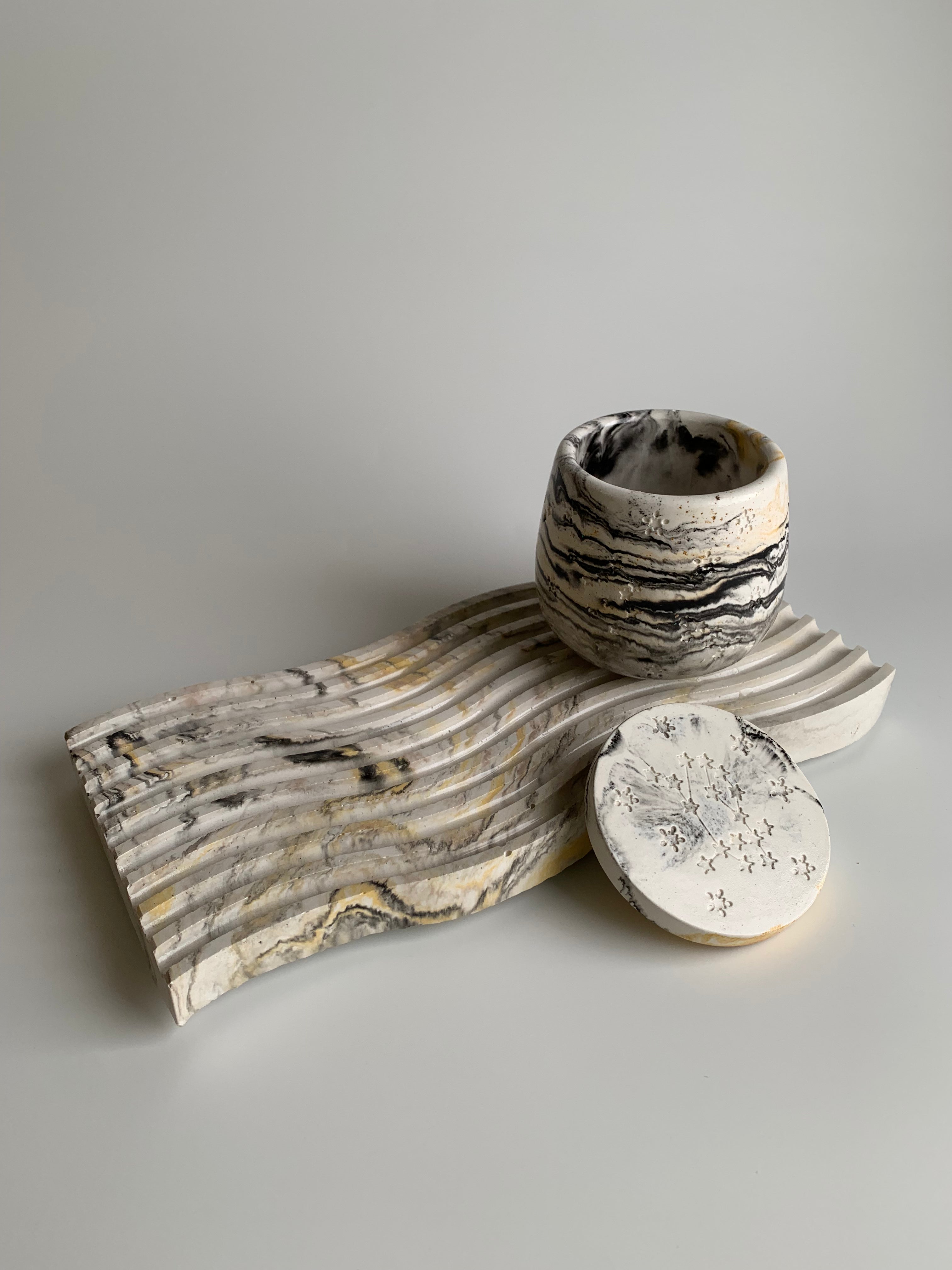 Vanity set | Black, white, & yellow marble