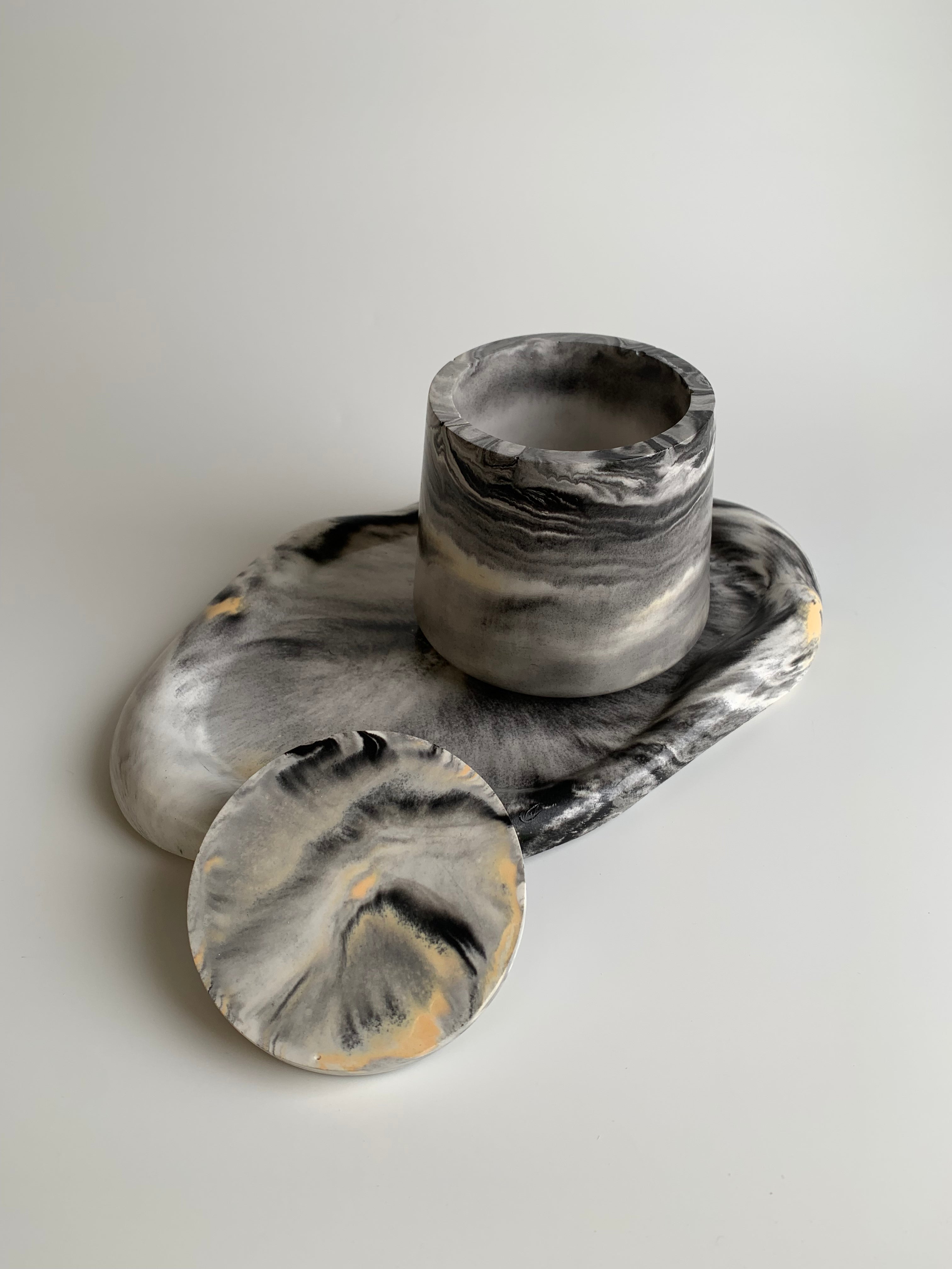 Vanity set | black, white, yellow colors