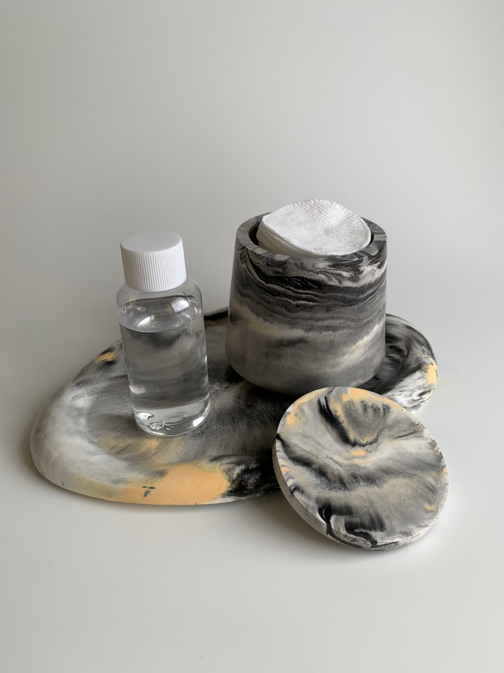 Vanity set | black, white, yellow colors