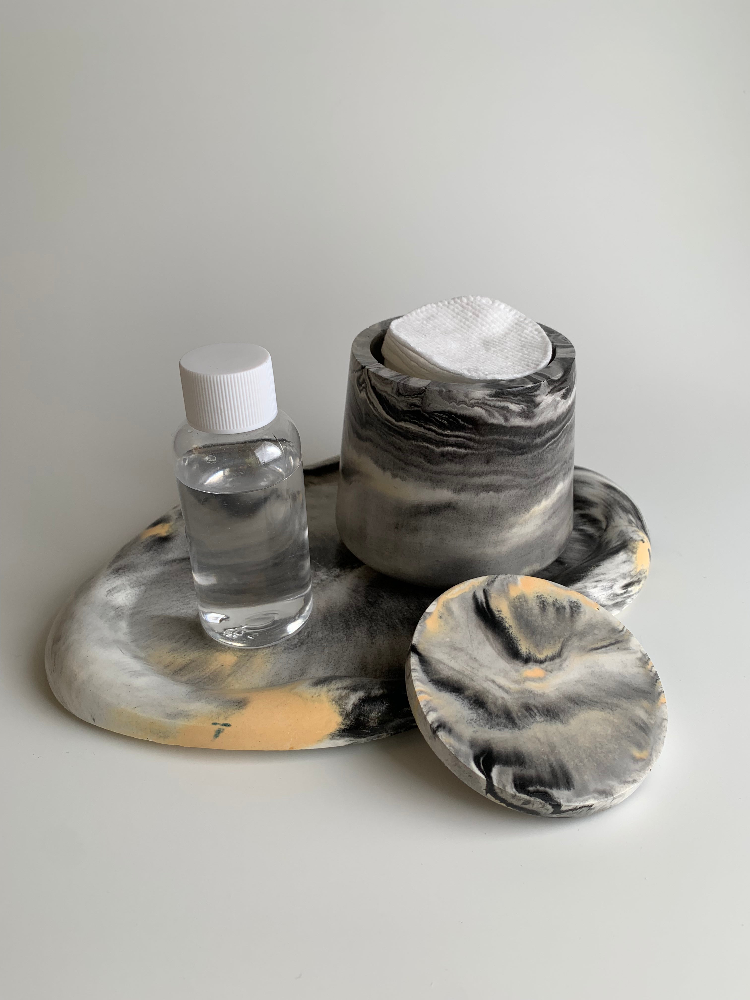 Vanity set | black, white, yellow colors