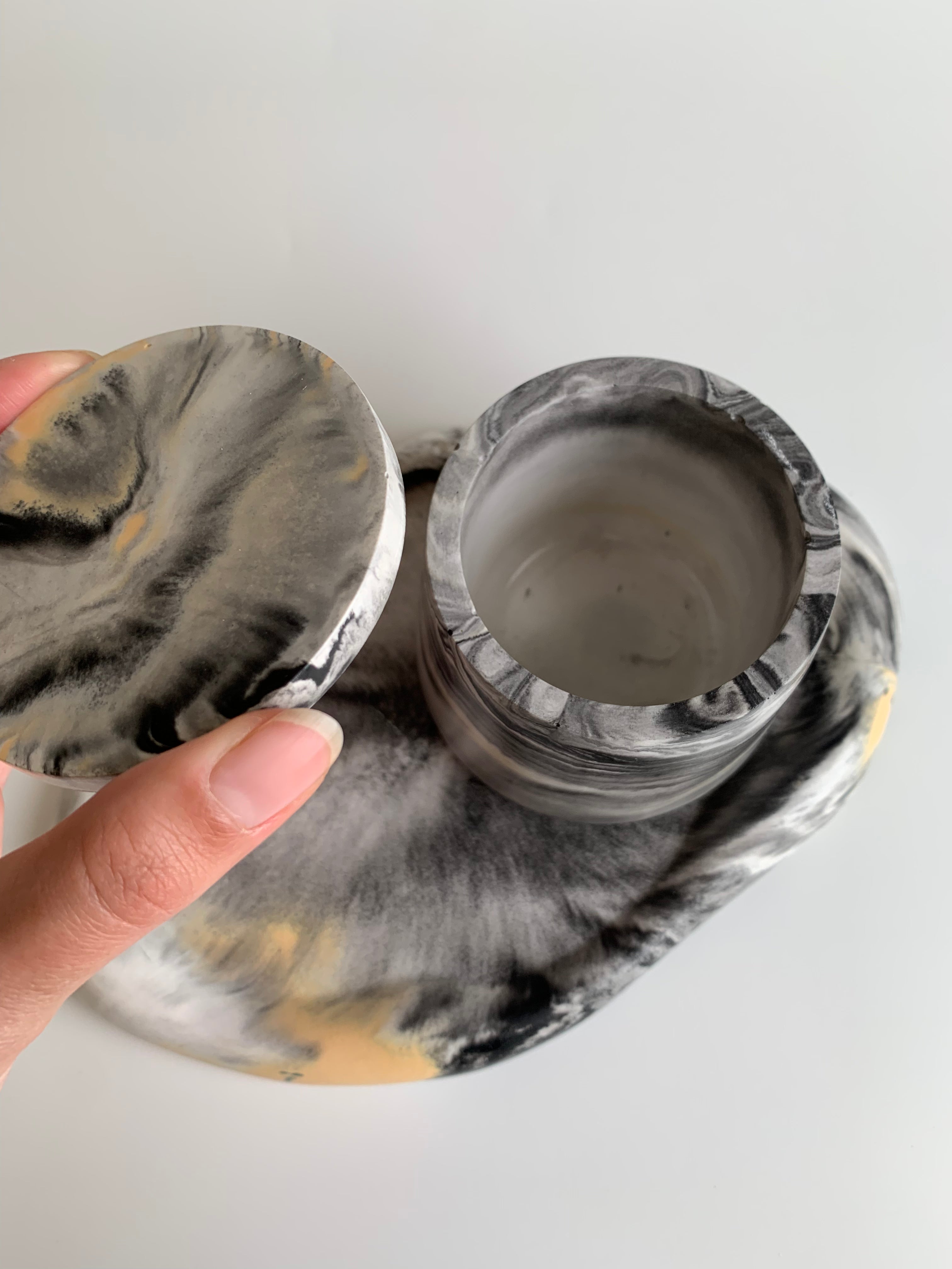 Vanity set | black, white, yellow colors