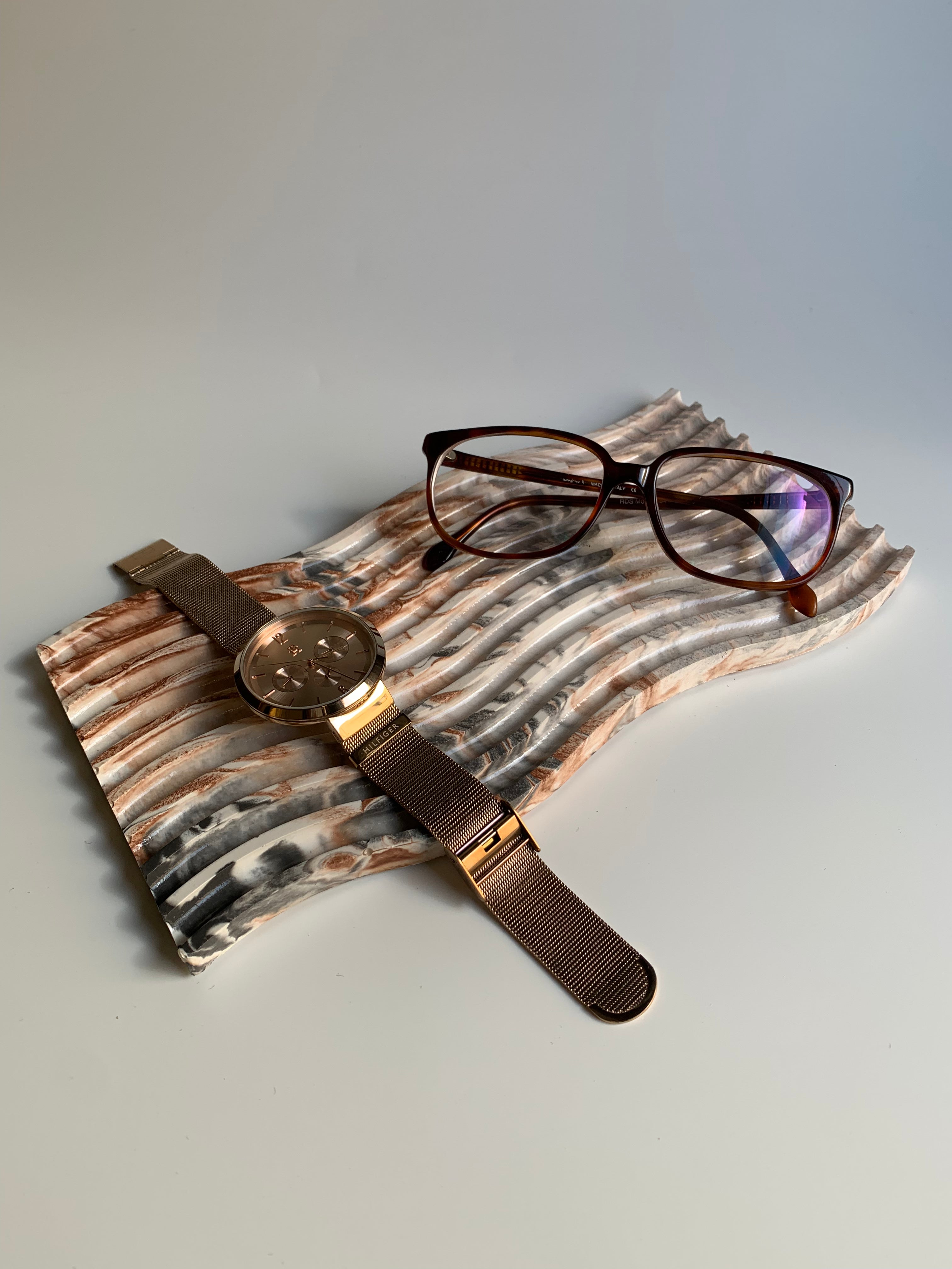 Wavy Tray | Brown & Black Marble