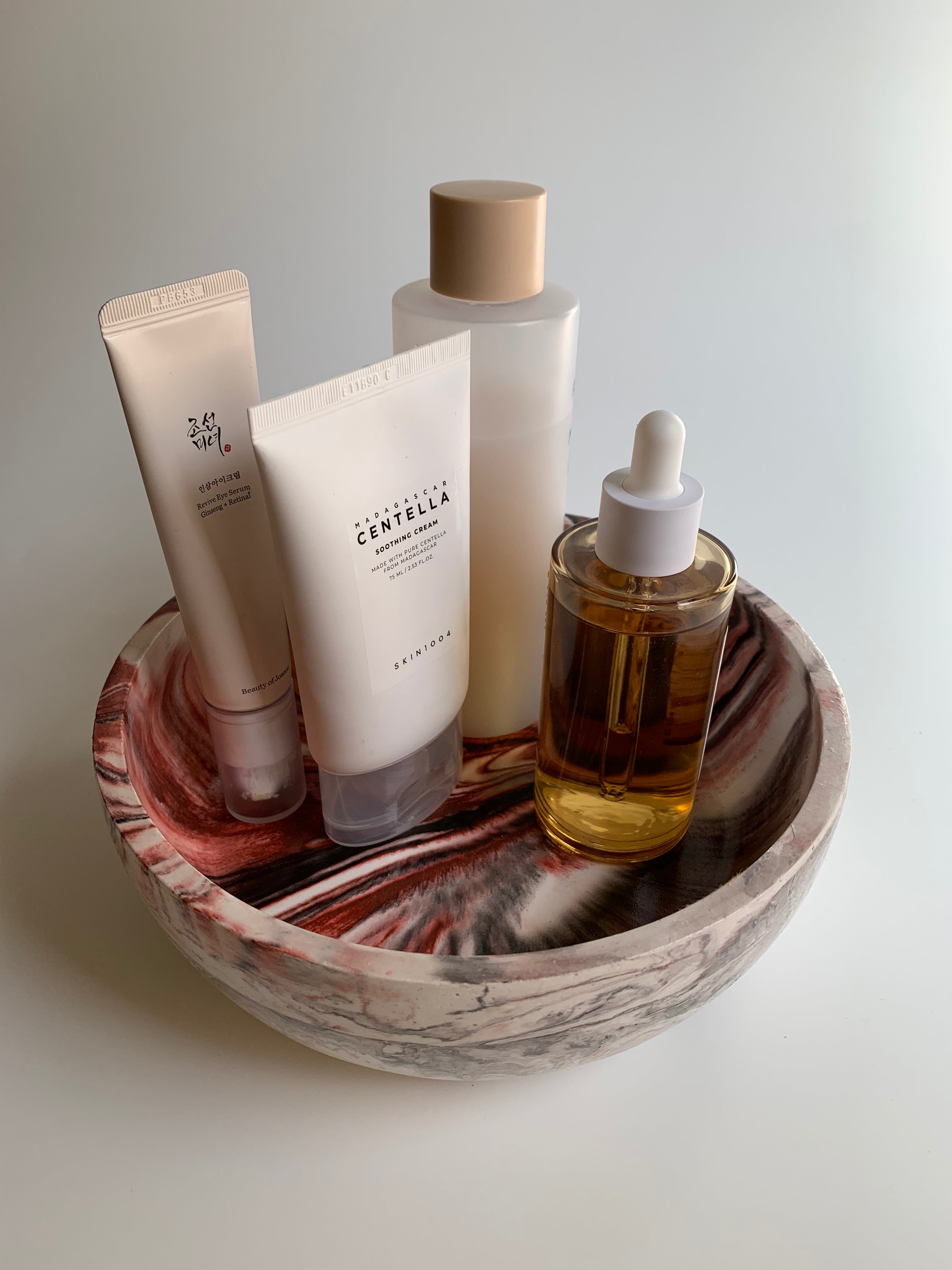 Deep red marble Bowl