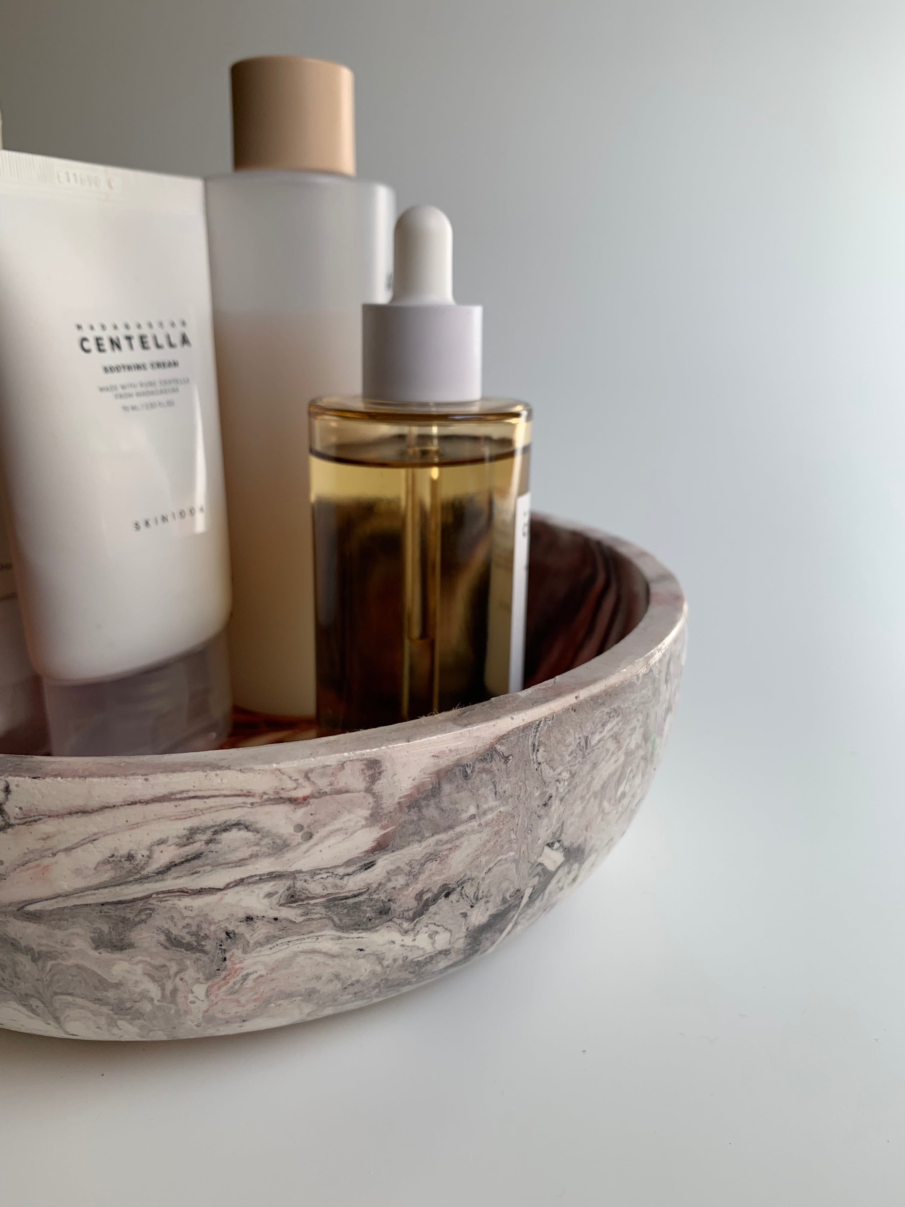 Deep red marble Bowl