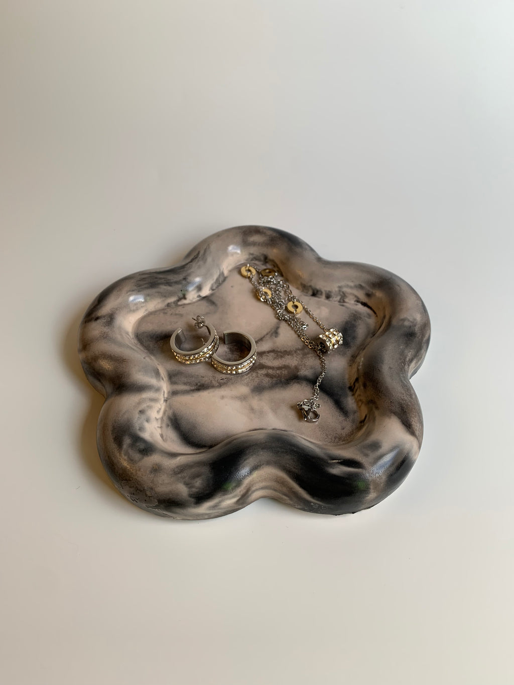 Beige & black trinket dish