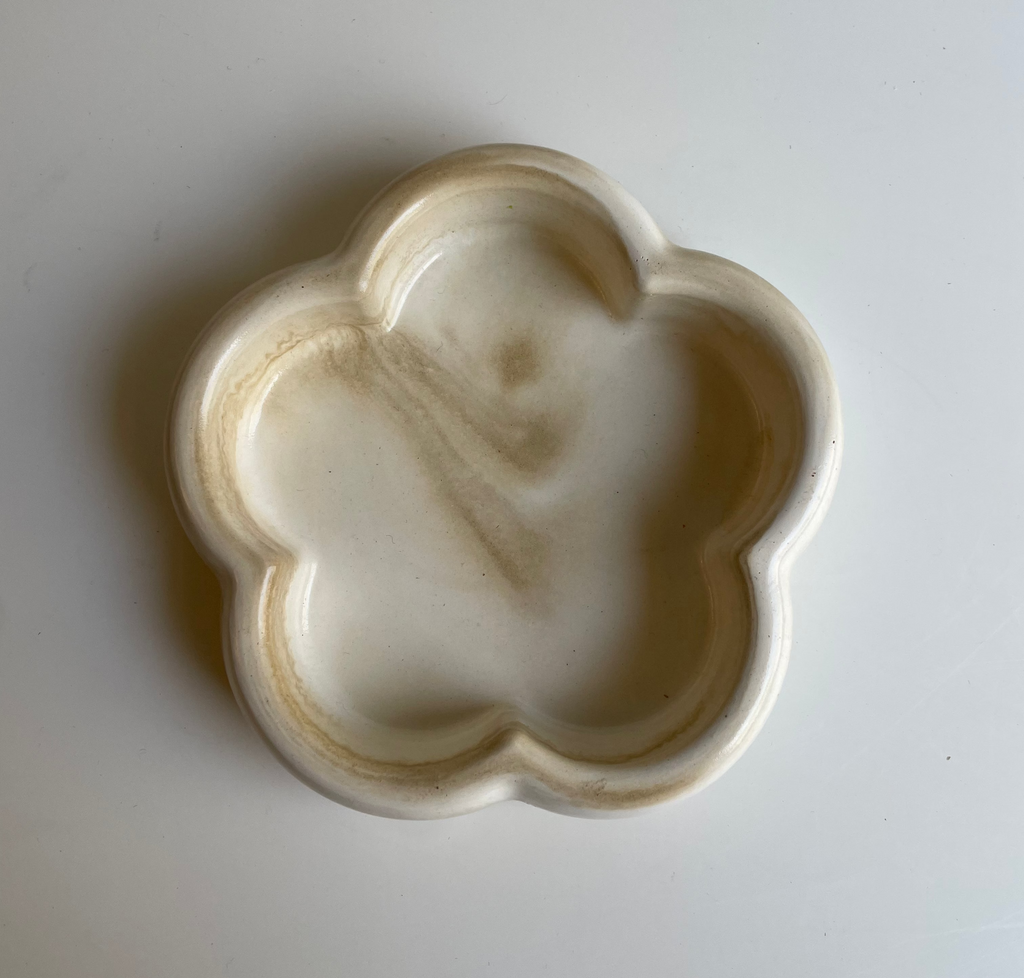 Petals Trinket Dish | Camel marble