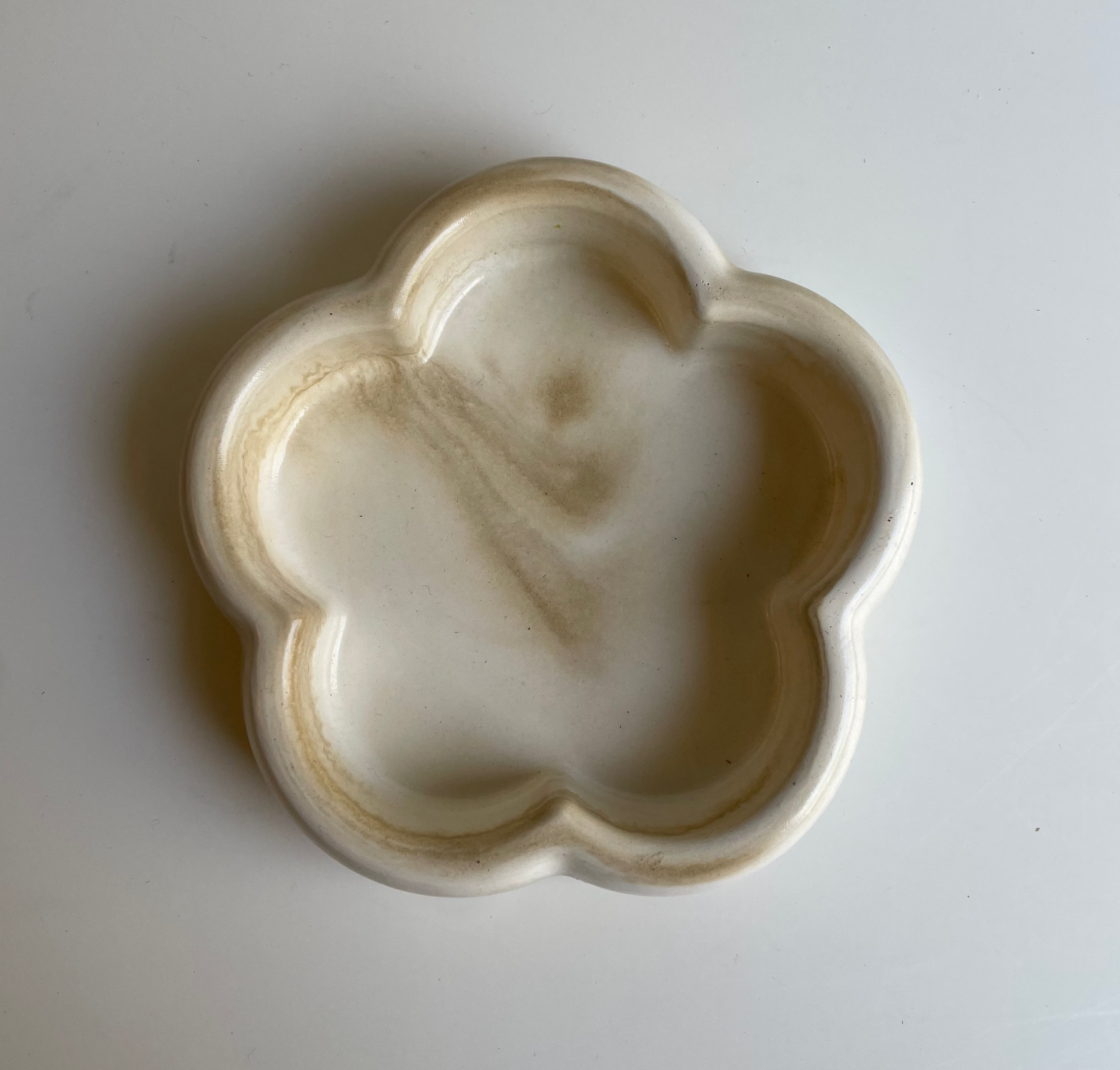 Petals Trinket Dish | Camel marble