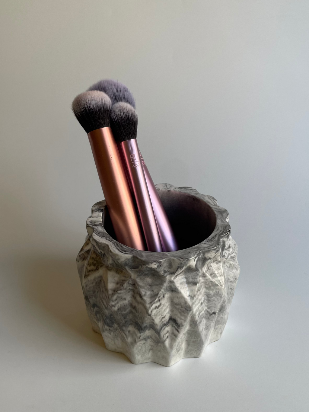 Origami textured pot | Black & white