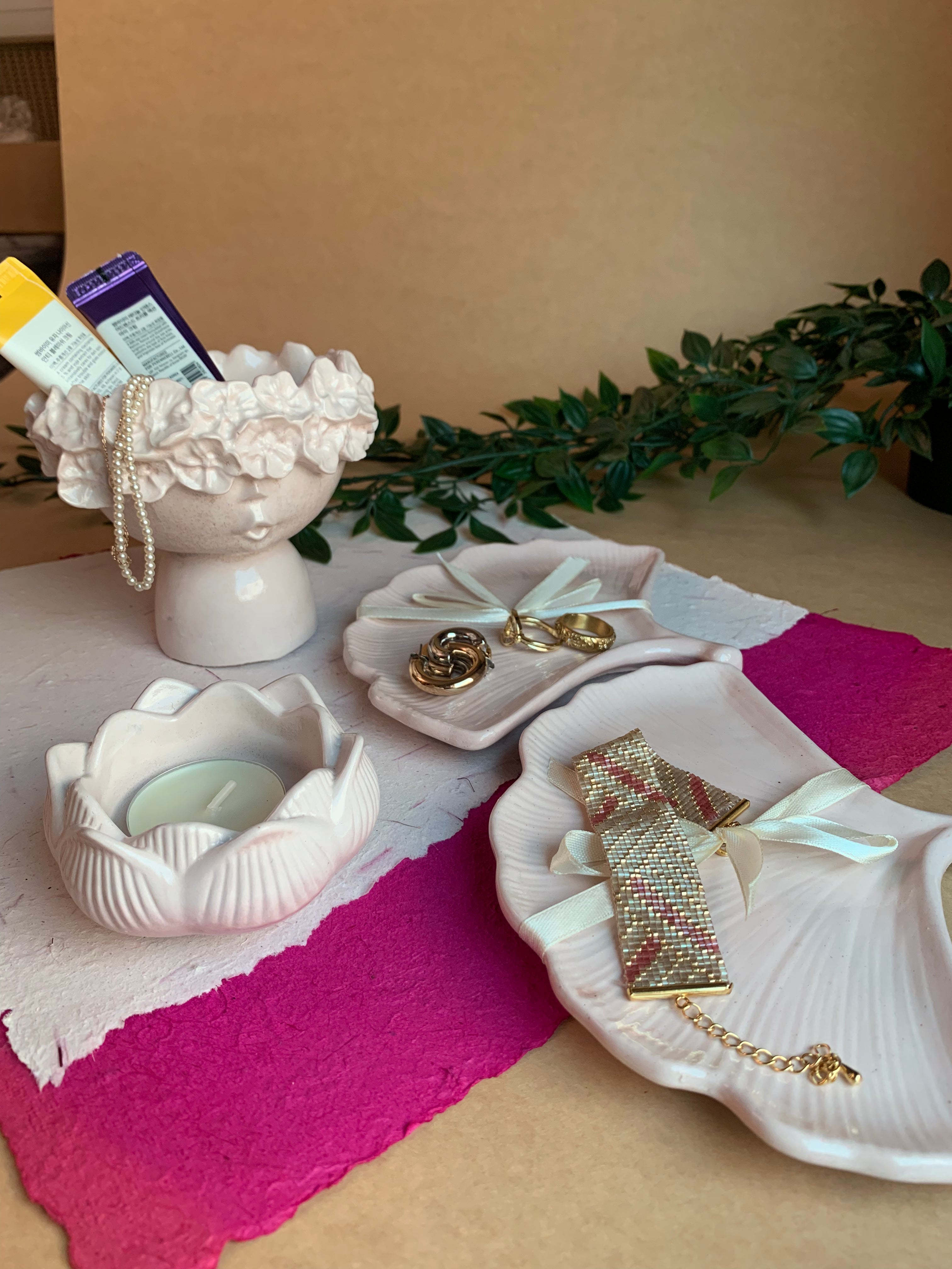 Pink vanity gift set