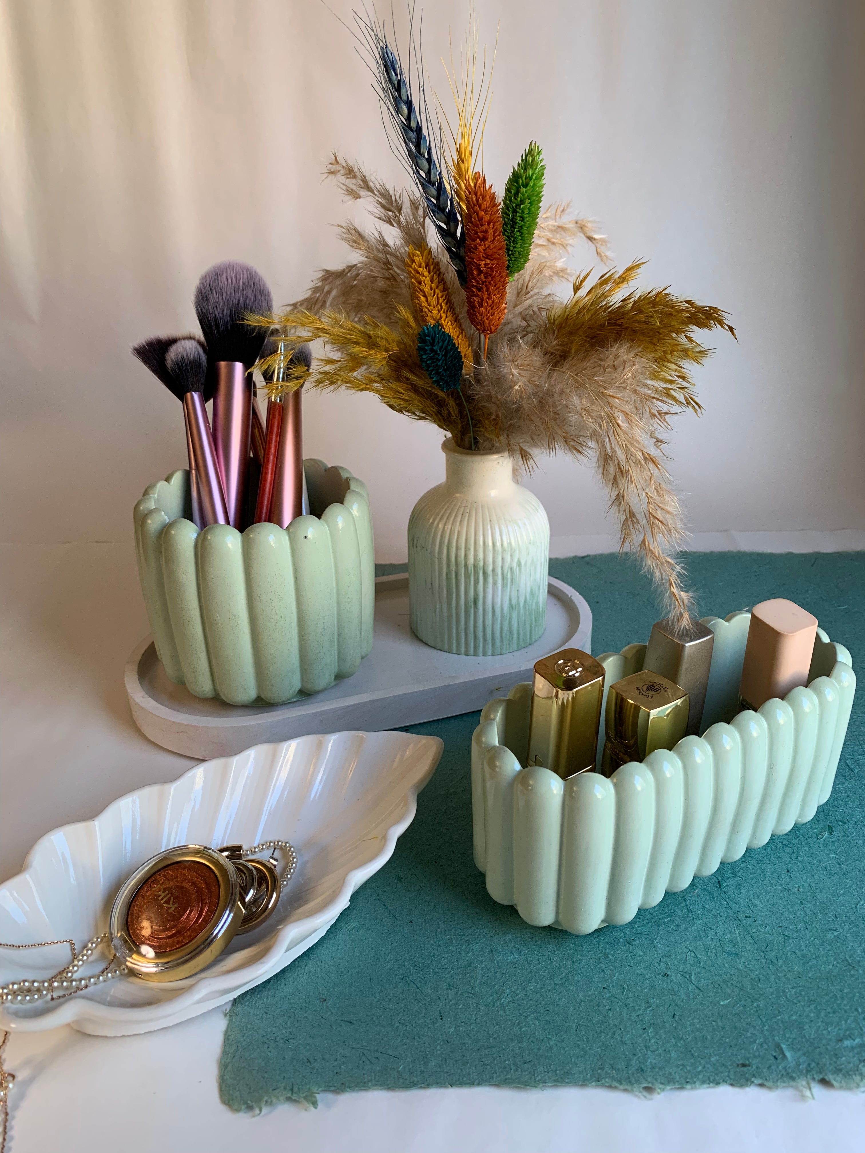 Makeup organizer set