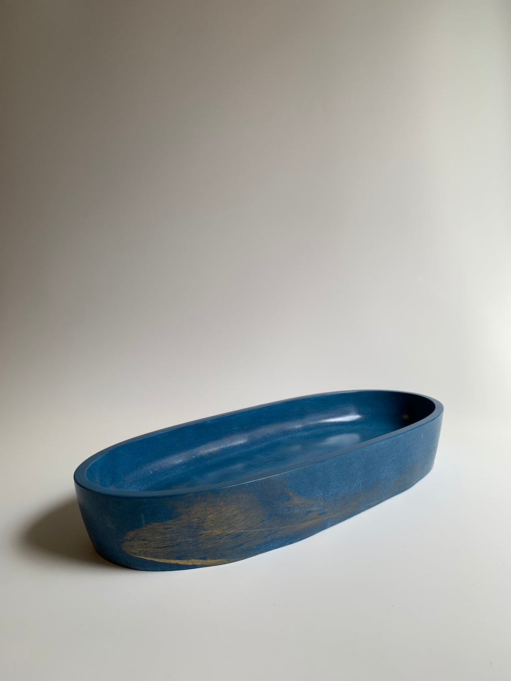 Oval Form | golden Dark Blue