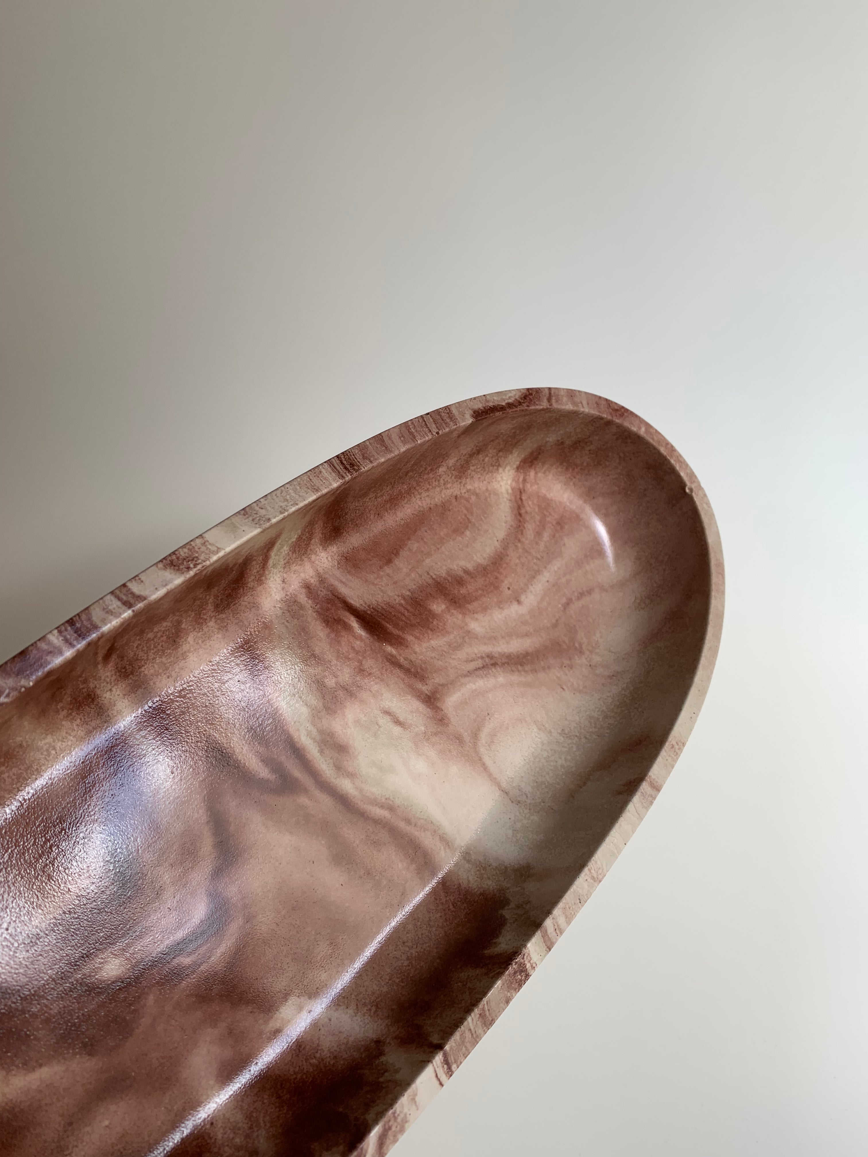 Oval Form | Maroon & greige