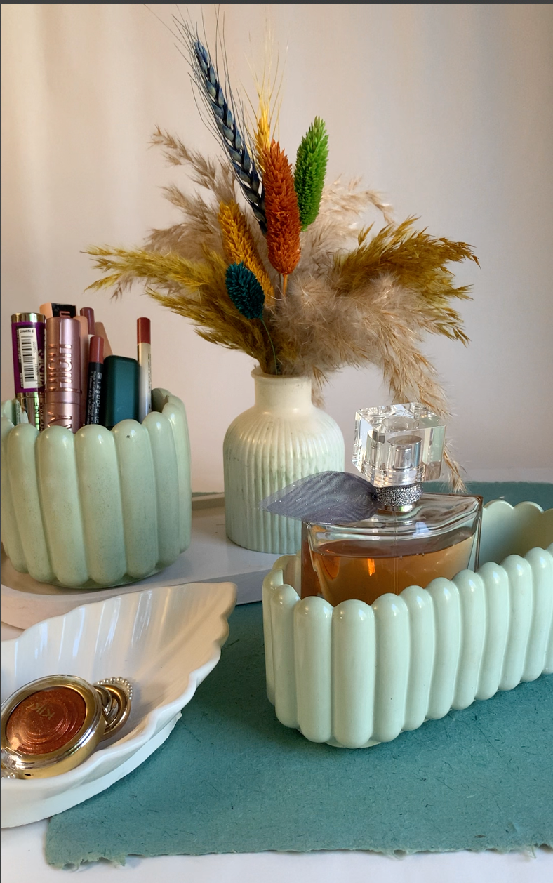 Makeup organizer set