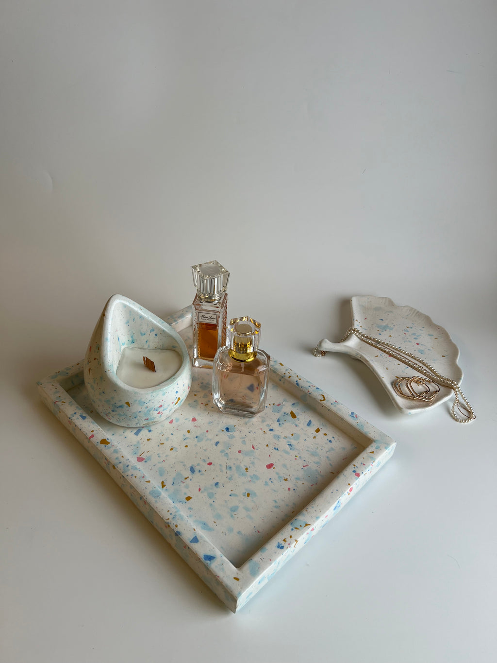 Terrazo Vanity set with a candle | Multicolor