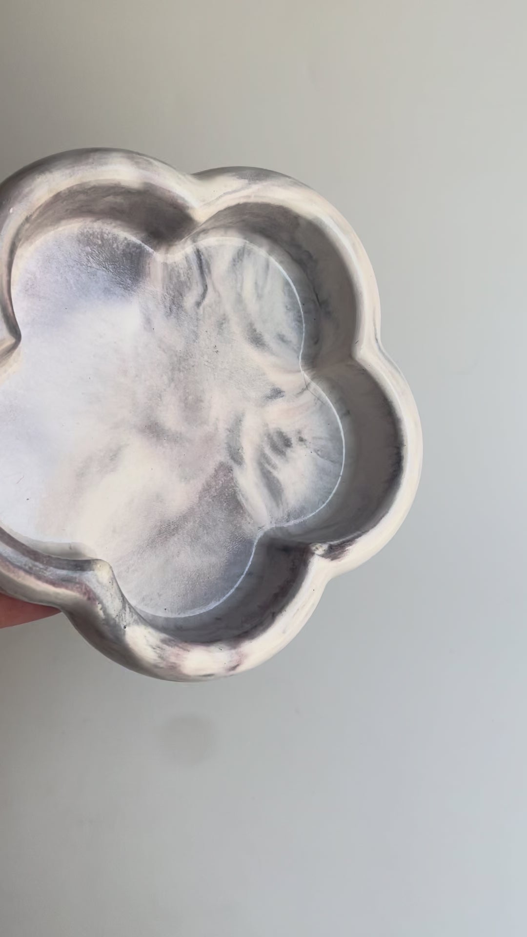 Petals Trinket Dish | Violet marble