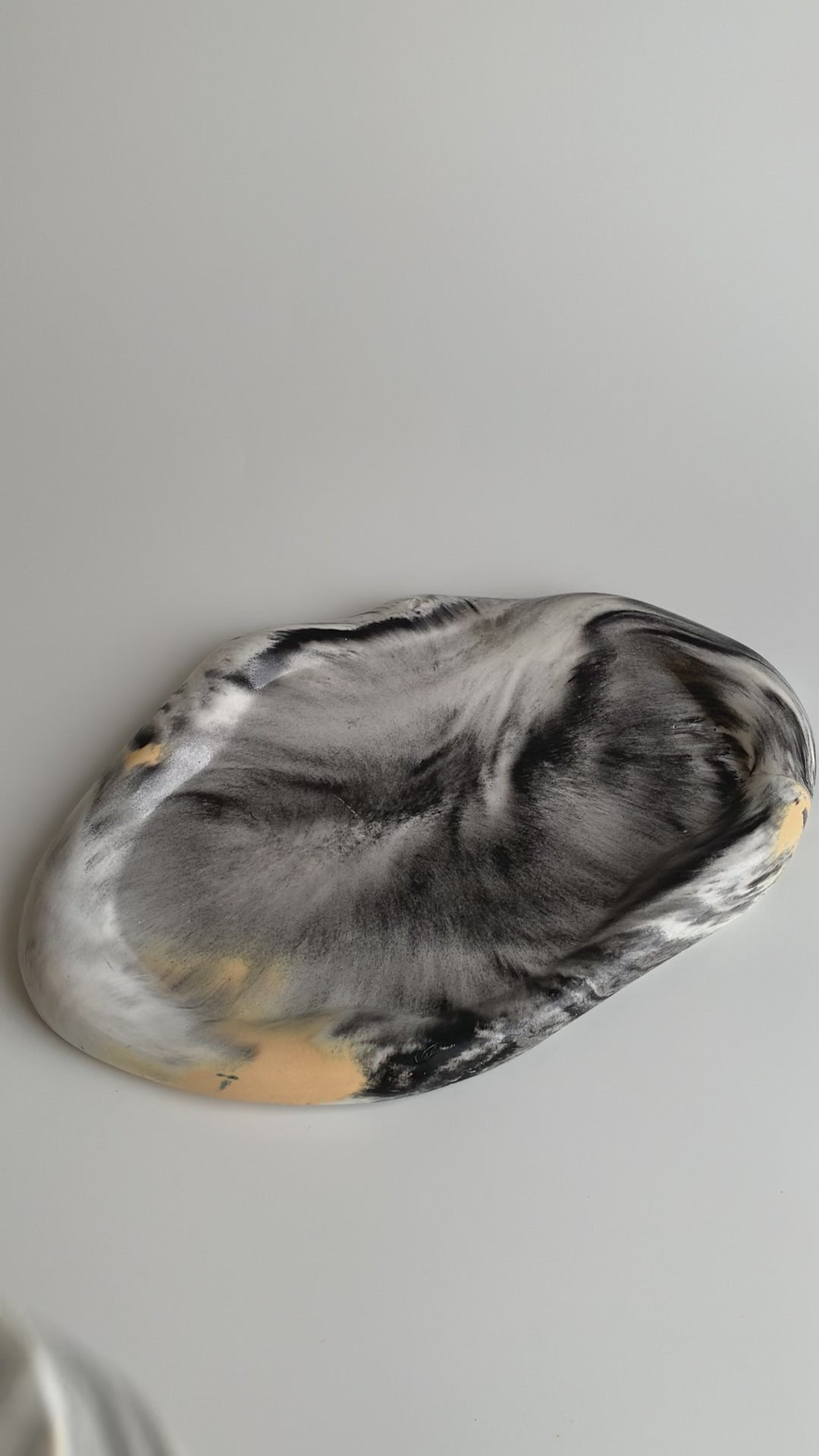 Vanity set | black, white, yellow colors